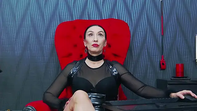 MistressDora online show from 01/14/26, 07:03