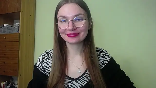 LooveELLYx online show from 12/02/24, 06:21