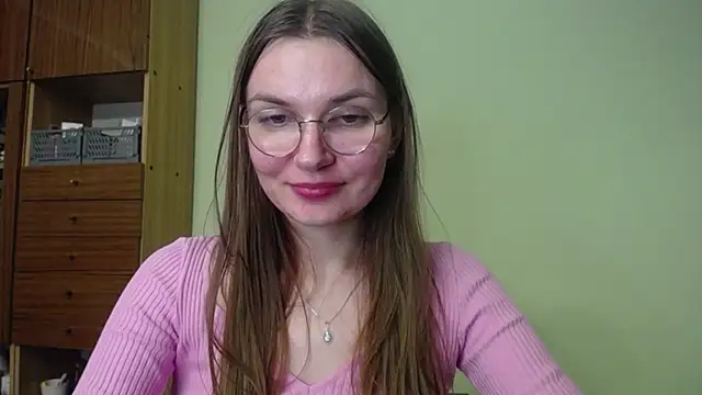 LooveELLYx online show from 12/10/24, 05:33