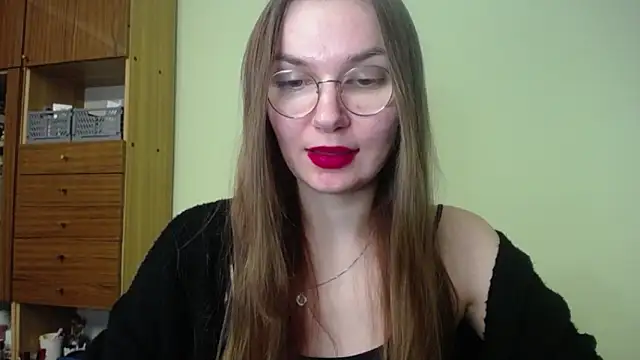 LooveELLYx online show from 12/12/24, 02:55