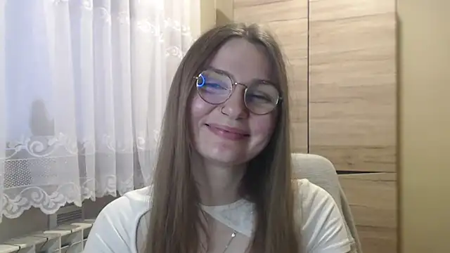 LooveELLYx online show from 01/03/25, 07:49