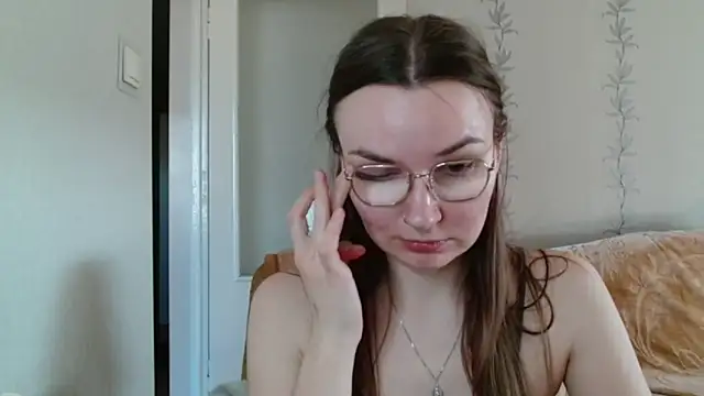 LooveELLYx online show from 03/19/25, 02:35