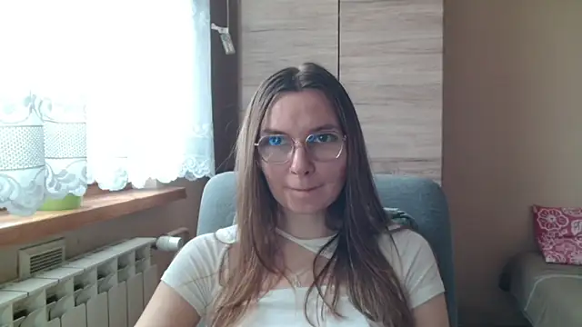 LooveELLYx online show from 11/12/25, 08:26