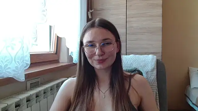 Snapshot of LooveELLYx chatting on 06/27/26, 12:22 LooveELLYx online show from 06/27/26, 12:22