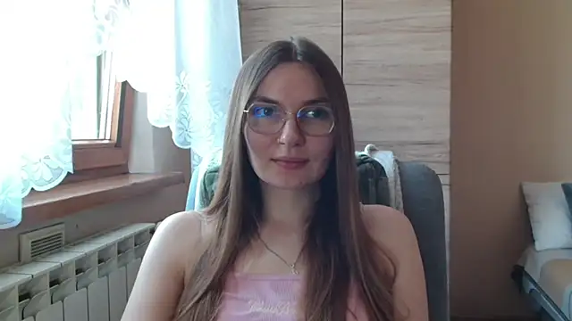 Snapshot of LooveELLYx chatting on 07/03/26, 06:31 LooveELLYx online show from 07/03/26, 06:31