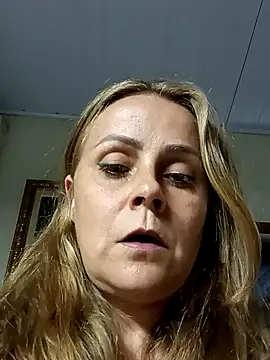 trepadorgalhudo online show from 11/18/25, 07:35