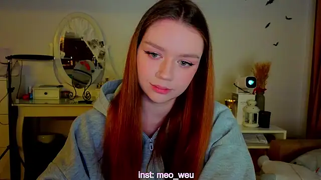 Snapshot of Jiaalisaa chatting on 10/27/25, 09:30 Jiaalisaa online show from 10/27/25, 09:30