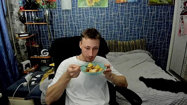 CuteBoy228 online show from 03/16/26, 06:23