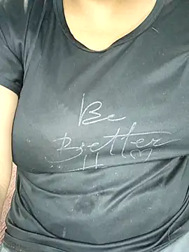 Snapshot of sapna_2121 chatting on 10/03/25, 03:53 sapna 2121 online show from 10/03/25, 03:53