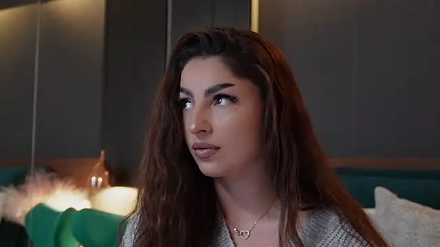 EmilyTrix online show from 11/03/25, 03:13