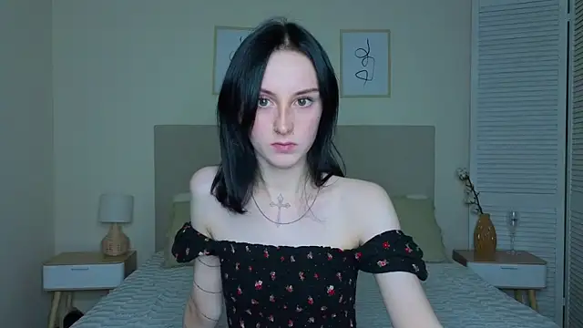 Little moly999 online show from 10/22/25, 12:38