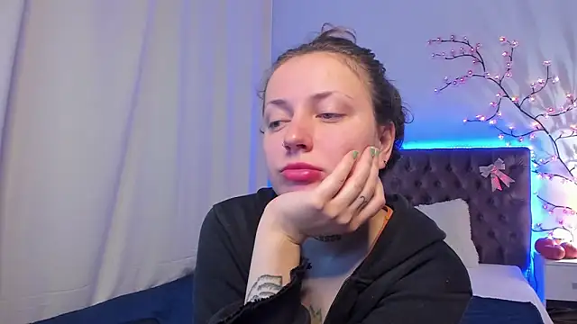 LilaVame online show from 10/30/25, 09:04