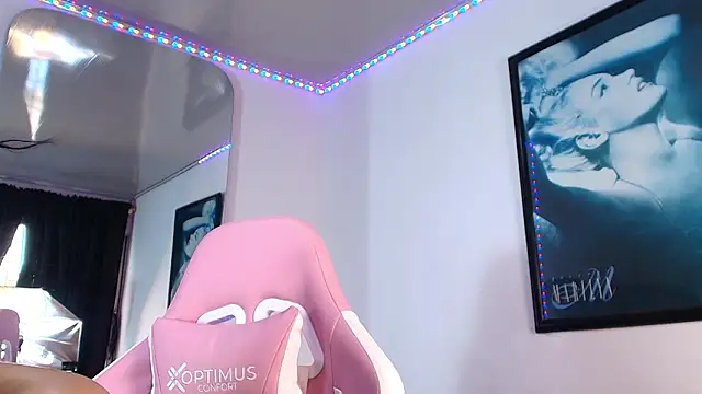 Snapshot of GraceWallace_ chatting on 02/08/26, 09:40 GraceWallace online show from 02/08/26, 09:40