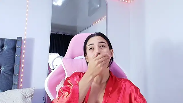 Snapshot of GraceWallace_ chatting on 03/26/26, 03:01 GraceWallace online show from 03/26/26, 03:01