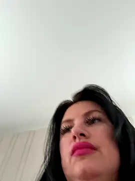 Snapshot of Desire-XOXOX chatting on 09/14/25, 08:57 Desire-XOXOX online show from 09/14/25, 08:57