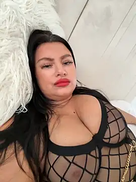 Snapshot of Desire-XOXOX chatting on 09/20/25, 05:03 Desire-XOXOX online show from 09/20/25, 05:03