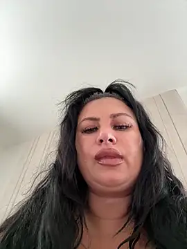 Snapshot of Desire-XOXOX chatting on 09/28/25, 11:26 Desire-XOXOX online show from 09/28/25, 11:26