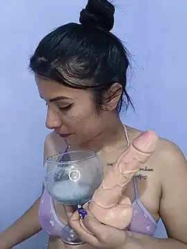 karinnahotdirty online show from 05/22/26, 11:21