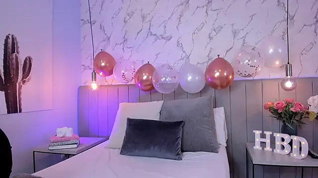 Karlla Brown online show from 10/21/25, 03:13