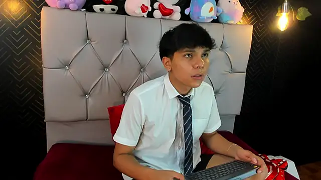 Thiago Kozak online show from 09/29/25, 01:27