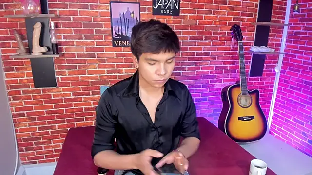 Snapshot of Thiago_Kozak chatting on 06/09/26, 01:34 Thiago Kozak online show from 06/09/26, 01:34