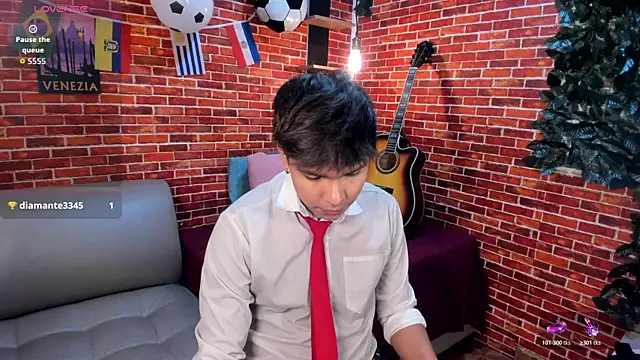 Snapshot of Thiago_Kozak chatting on 06/23/26, 12:36 Thiago Kozak online show from 06/23/26, 12:36