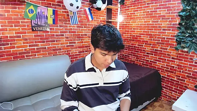 Snapshot of Thiago_Kozak chatting on 07/03/26, 12:33 Thiago Kozak online show from 07/03/26, 12:33