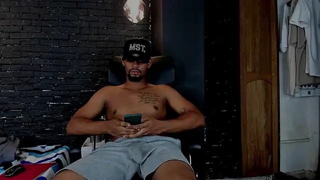 Snapshot of yurgaki_21 chatting on 03/18/26, 11:35 yurgaki 21 online show from 03/18/26, 11:35