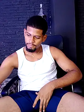 Snapshot of yurgaki_21 chatting on 03/27/26, 02:06 yurgaki 21 online show from 03/27/26, 02:06