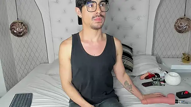 BryCams3 online show from 09/14/25, 11:15