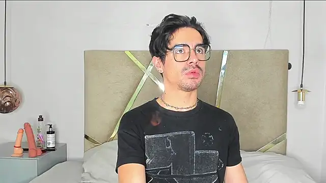 BryCams3 online show from 09/24/25, 04:05