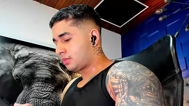 king falconer online show from 11/29/25, 11:19