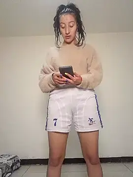 Oriana111 online show from 10/26/25, 06:14