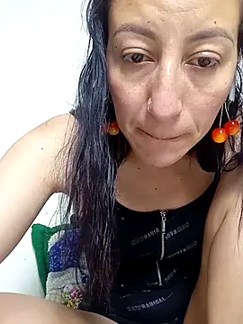 Oriana111 online show from 12/16/25, 12:21