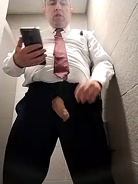 Snapshot of BigCristh79 chatting on 03/24/26, 07:35 BigCristh79 online show from 03/24/26, 07:35