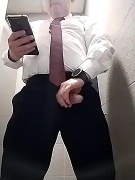 Snapshot of BigCristh79 chatting on 03/29/26, 12:49 BigCristh79 online show from 03/29/26, 12:49