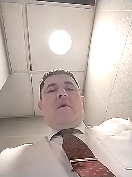 Snapshot of BigCristh79 chatting on 04/02/26, 07:55 BigCristh79 online show from 04/02/26, 07:55