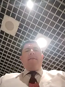 Snapshot of BigCristh79 chatting on 04/14/26, 02:17 BigCristh79 online show from 04/14/26, 02:17