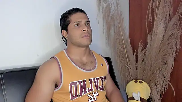 Snapshot of Evansdark1 chatting on 10/29/25, 10:44 Evansdark1 online show from 10/29/25, 10:44