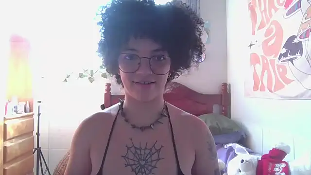 Snapshot of CamillyBlum chatting on 03/16/26, 08:24 CamillyBlum online show from 03/16/26, 08:24