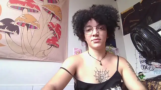 Snapshot of CamillyBlum chatting on 04/02/26, 05:32 CamillyBlum online show from 04/02/26, 05:32