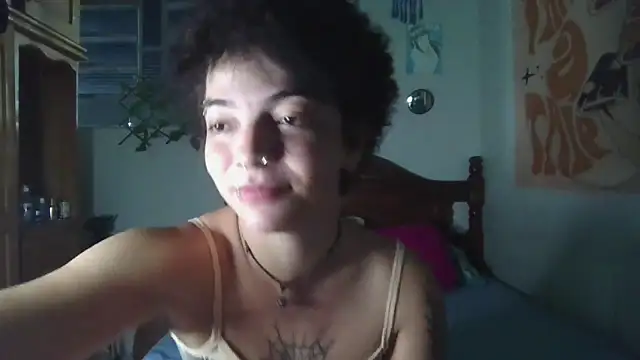 Snapshot of CamillyBlum chatting on 04/07/26, 12:22 CamillyBlum online show from 04/07/26, 12:22