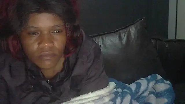 sexythae32 online show from 11/17/25, 08:36