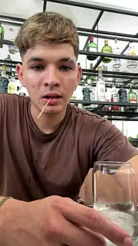 RobinLenoxx online show from 12/03/25, 09:02