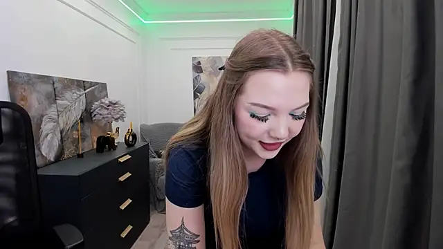 Snapshot of MariaRobinsone chatting on 04/25/26, 01:41 MariaRobinsone online show from 04/25/26, 01:41