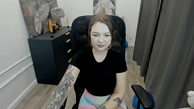 Snapshot of MariaRobinsone chatting on 05/20/26, 07:42 MariaRobinsone online show from 05/20/26, 07:42