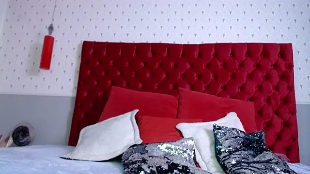 Snapshot of GyaCarpenti chatting on 11/05/25, 05:35 GyaCarpenti online show from 11/05/25, 05:35