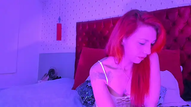 Snapshot of GyaCarpenti chatting on 11/12/25, 07:13 GyaCarpenti online show from 11/12/25, 07:13