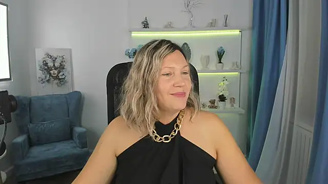 NinaStarle online show from 09/17/25, 04:25