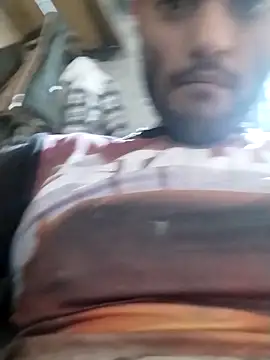 Snapshot of perrotjuui97 chatting on 10/15/25, 07:47 perrotjuui97 online show from 10/15/25, 07:47